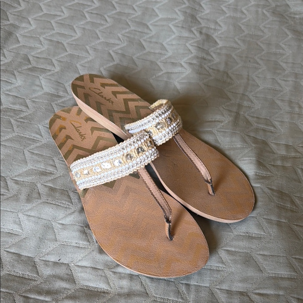 Clark’s Beaded Tan Women's Thong Sandals